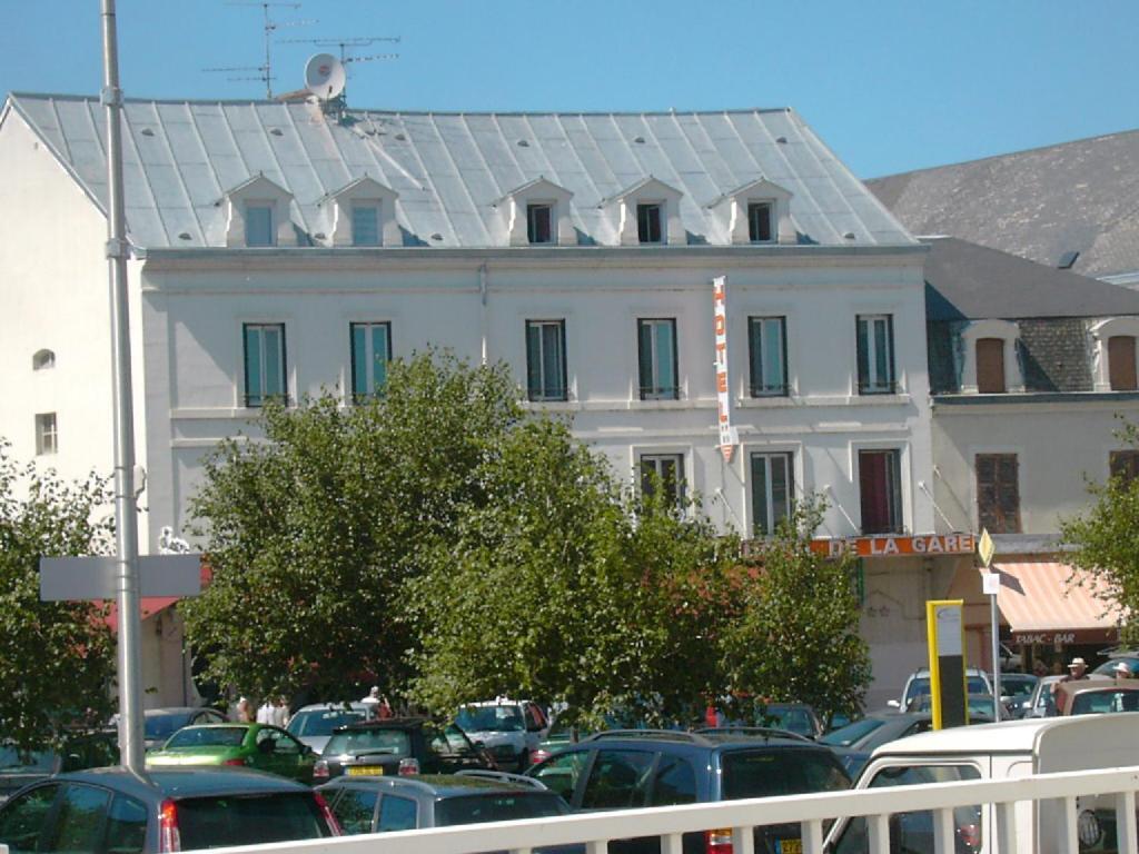 Hotel De La Gare Montluçon Exteriér fotografie