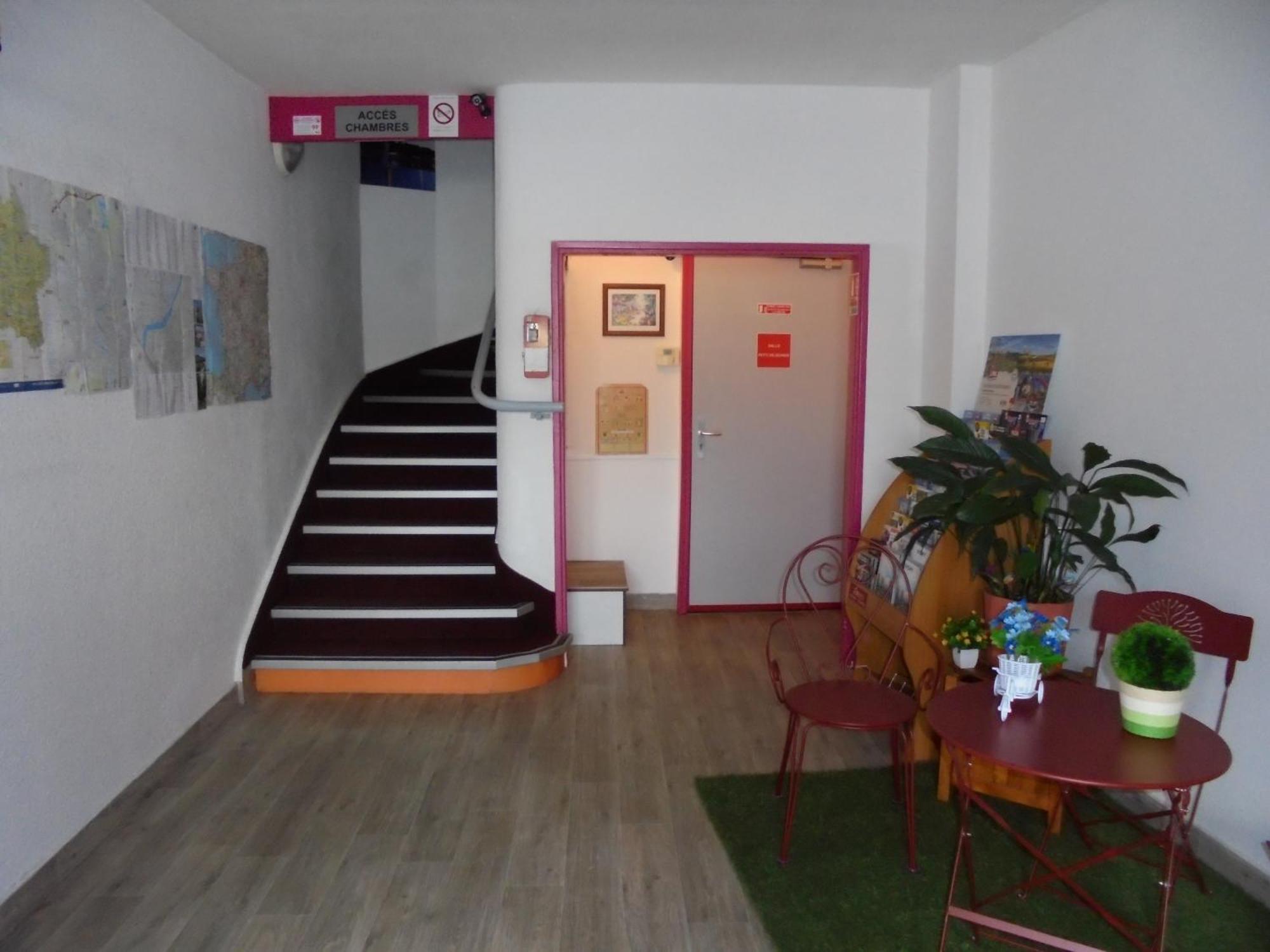 Hotel De La Gare Montluçon Exteriér fotografie